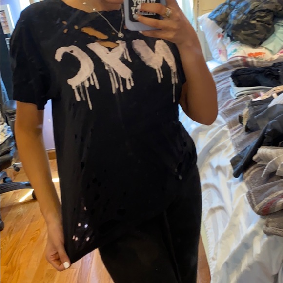 Distress top - Picture 1 of 2